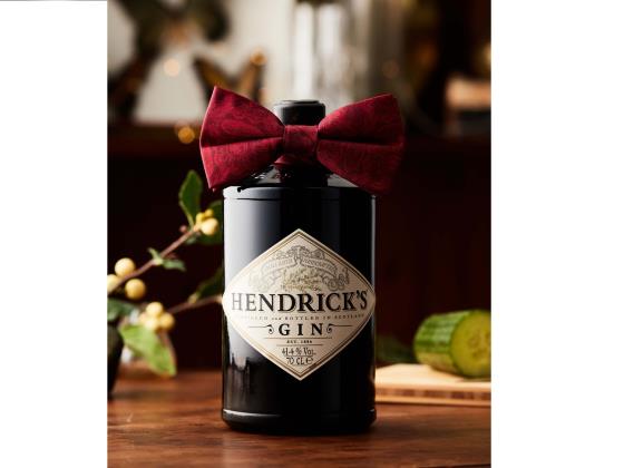 Hendrick’s запускает серию сюрреалистичных мероприятий в Израиле в неожиданных местах