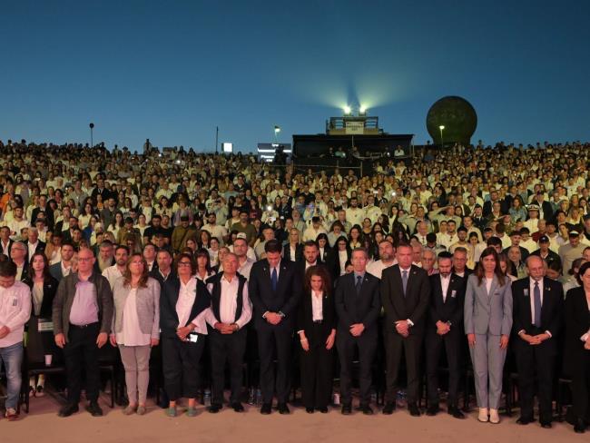 День памяти павших в войнах Израиля: Сотни тысяч евреев диаспоры приняли участие в международной церемонии 